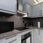 Modern Brand New 1Br Holiday Homes At Greens