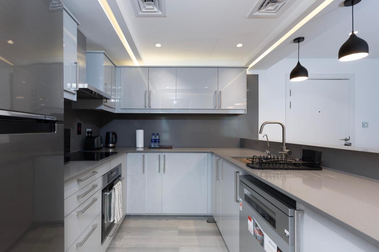 Modern Brand New 1br Homes At Greens *